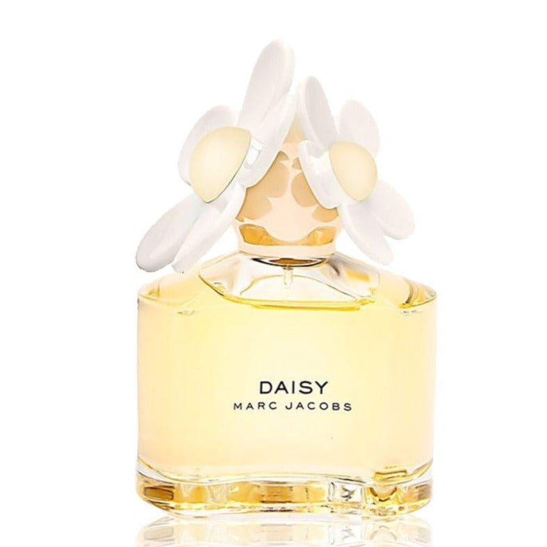 Marc Jacobs Daisy Perfume 3.4 Oz/100 ml Eau De Toilette Spray 3 Pcs Gift  Set